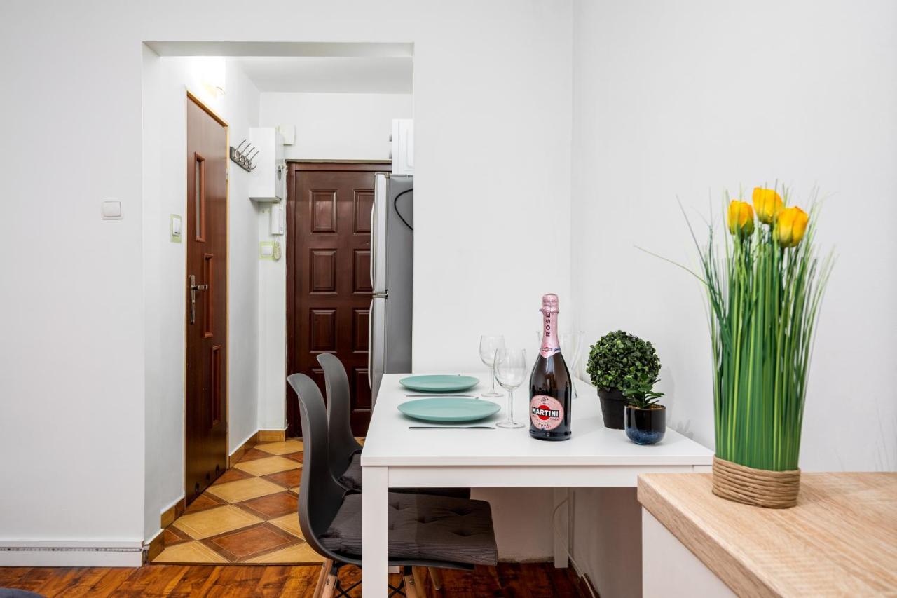 Warsaw Apartments Dyminska 6 Street Luaran gambar